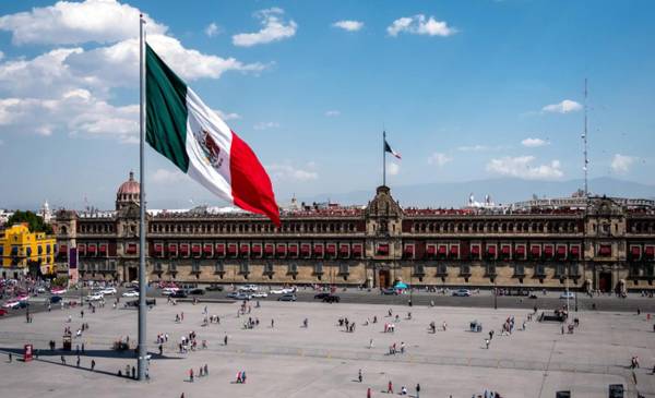 Arranca la carrera presidencial en México con dos mujeres en contienda