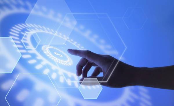 Visa presentó Visa Intelligent Commerce, una iniciativa que abre la red de pagos a desarrolladores e ingenieros que están construyendo la primera generación del verdadero comercio habilitado con IA. Foto de iStock