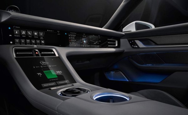 Taycan, el auto eléctrico de Porsche, sale al mercado en US$185.000