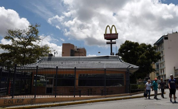 Cierre de locales de McDonald's en Venezuela: el reto de sobrevivir a las medidas de Maduro