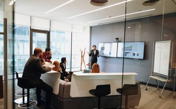 <i>A lo largo del tiempo, el liderazgo ha sido asociado con la capacidad de orientar a un grupo hacia determinados objetivos y resultados. Foto de iStock</i>