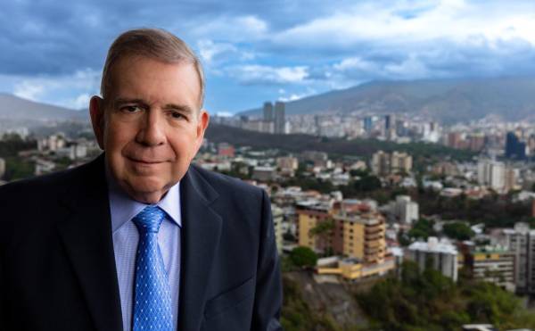 Edmundo González Urrutia emprenderá una gira internacional de cara al próximo 10 de enero, cuando Nicolás Maduro asumirá un nuevo mandato. Foto cortesía