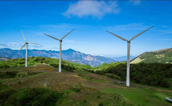 60.000 hogares de zonas rurales de Costa Rica reciben energía renovable de CONELECTRICAS