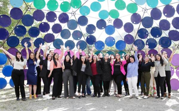 Más de 100 mujeres concluyeron formación en tecnologías digitales en Costa Rica