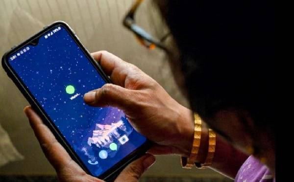WhatsApp prepara la traducción de mensajes con paquetes de idiomas