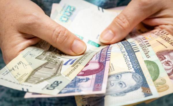 <i>Los ingresos totales de la Administración Central alcanzaron L101,778.6 millones (US$3,809.3 millones) a junio, un incremento de L6,453.6 millones, equivalente a aproximadamente US$241.5 millones. Foto de iStock</i>