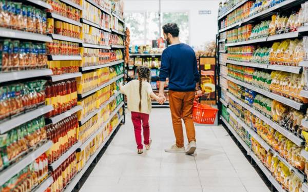 <i>A diferencia de las grandes cadenas de supermercados, los comercios tradicionales operan con limitaciones de espacio que reducen su oferta a un promedio de 1.665 artículos por establecimiento. Foto de iStock</i>
