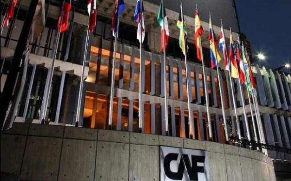 <i>El Banco de Desarrollo de América Latina y el Caribe (CAF) prevé aprobar más de US$100.000 millones en financiación para la región. Foto de cortesía</i>