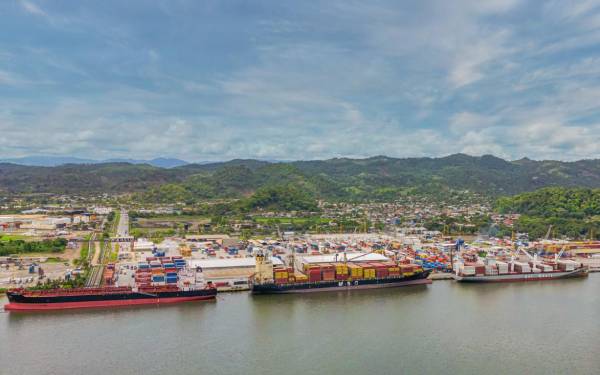 <i>El Puerto Santo Tomás de Castilla se posiciona como uno de los motores clave para el comercio exterior de Guatemala. Foto de cortesía</i>