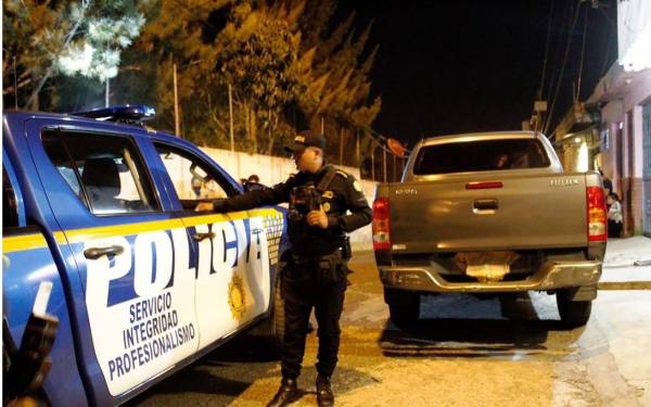 Guatemala: Capturan a gerente financiera de elPeriódico y allanan su vivienda