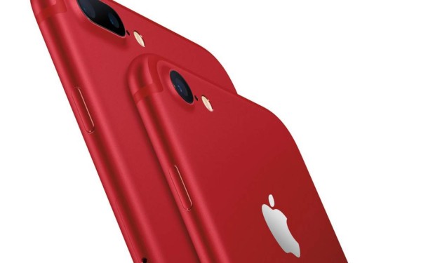 Apple presenta un iPad de US$329 y un iPhone rojo