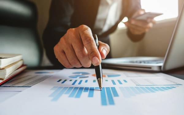 La reciente fuerte caída de las acciones tecnológicas se debió en gran medida al cambio agresivo de la Fed. Foto de iStock