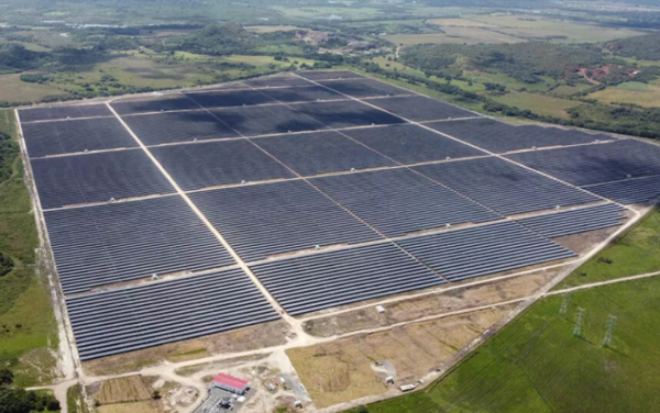 <i>Fitch señala que la calificación podría enfrentar presión negativa si la generación se mantiene por debajo de 217,000 MWh anuales, aumentan los costos operativos o se deterioran los márgenes de las compras de energía. Foto de cortesía</i>