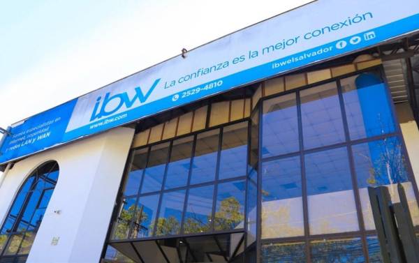 Telefónica El Salvador solicita autorización para adquirir IBW