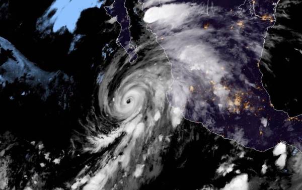 Tormenta Hilary se convierte en huracán en el Pacífico mexicano