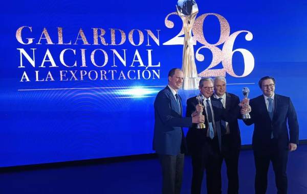 <i>Doce empresas finalistas protagonizaron la 38.ª edición del Galardón Nacional a la Exportación, organizada por AGEXPORT. Fogel de Centro América recibió el reconocimiento mayor al Exportador del Año 2026. (Foto: Agexport)</i>