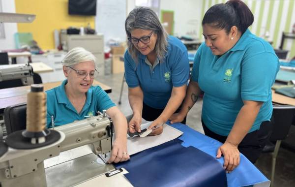 Emprendimiento social sirve de plataforma para mujeres de Costa Rica