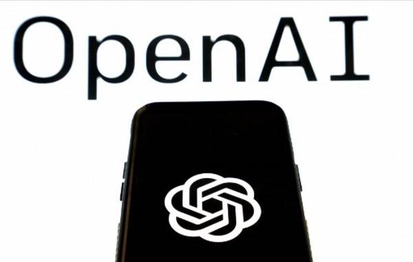 <i>La revelación de este acuerdo de pruebas mutuas se produce al mismo tiempo que salen a la luz graves fallas internas de seguridad en OpenAI, lo que pone de relieve la necesidad urgente de una supervisión transversal de la industria. Foto de EFE</i>