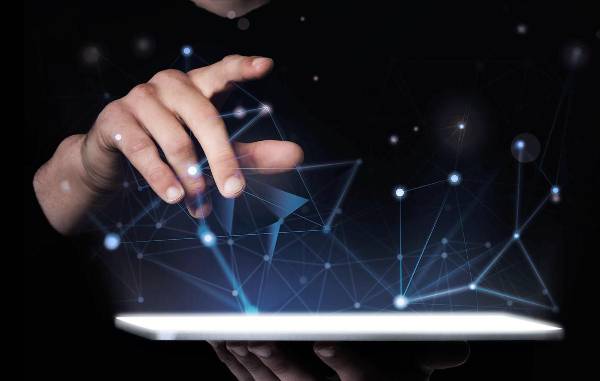 <i>La tecnología podría tener un efecto en los trabajadores al automatizar las tareas cognitivas repetitivas e intensivas en datos. Foto de iStock</i>