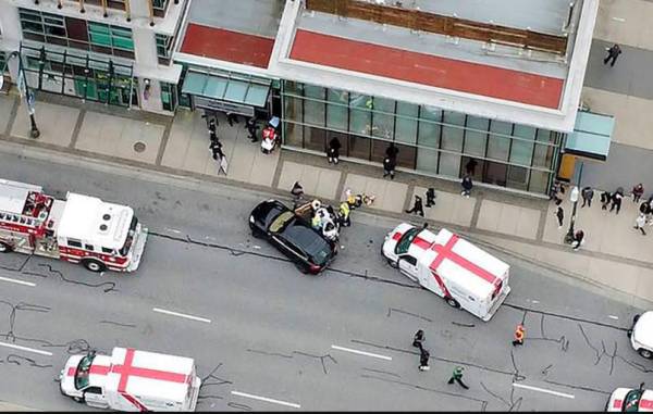 Canadá bajo alerta tras apuñalamiento masivo que deja al menos 10 muertos
