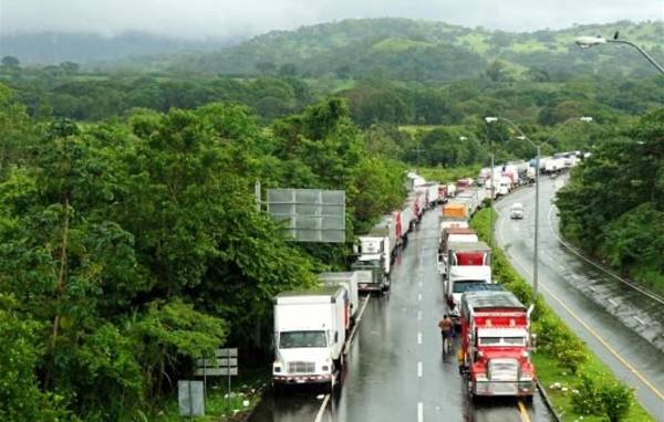 Empresarios de Centroamérica preocupados por situación del transporte en Panamá