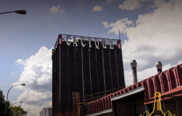 Costa Rica: Gobierno propone vender licorera y banco para reducir déficit