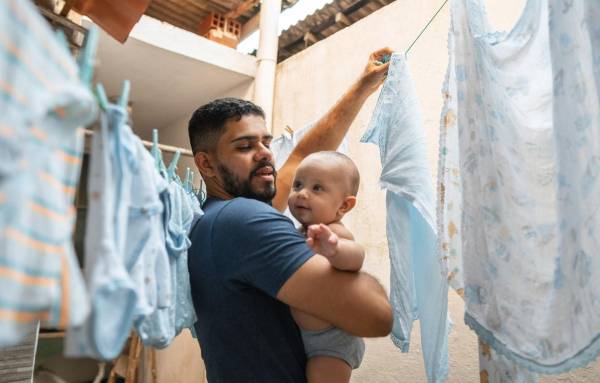En el sector público de Costa Rica, los funcionarios gozan de un mes de licencia continua con salario completo. Foto de iStock