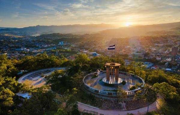 La economía de Honduras sigue siendo resiliente, pese a los choques externos y climáticos. Foto de iStock