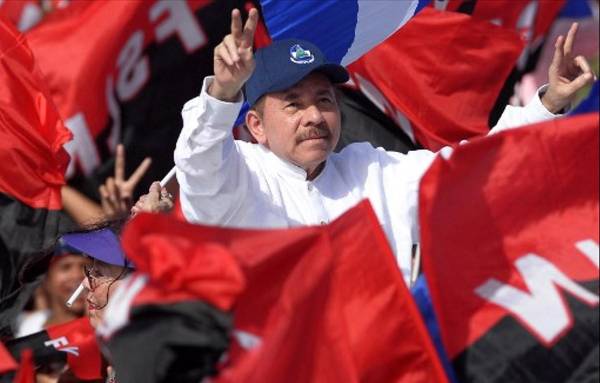 <i>El informe sostiene que el partido gobernante controla actualmente el Poder Legislativo, los 153 municipios y los dos consejos regionales de las regiones autónomas de la costa Caribe. Foto de AFP</i>