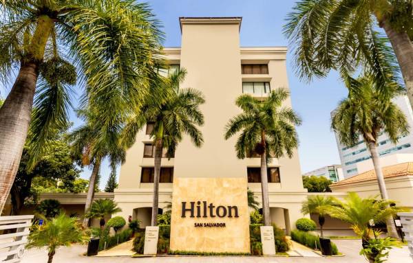 <i>Carolina Escolán de Dávila, Directora Senior de Relaciones con Propietarios para Caribe y Latinoamérica de Hilton, dijo que hay interés en seguir creciendo con sus marcas en la región. FOTO CORTESÍA</i>