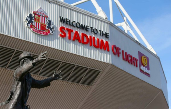 Netflix lleva a la competencia con Amazon al fútbol