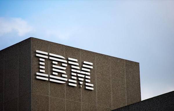 Las ventas de software de IBM aumentan un 8 %