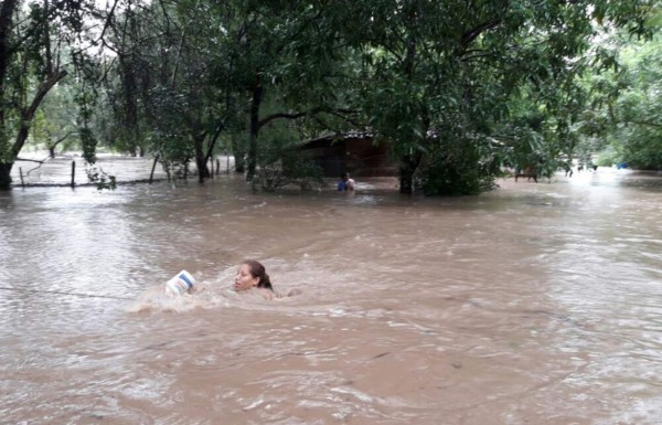 Costa Rica decreta tres días de duelo tras paso de tormenta tropical