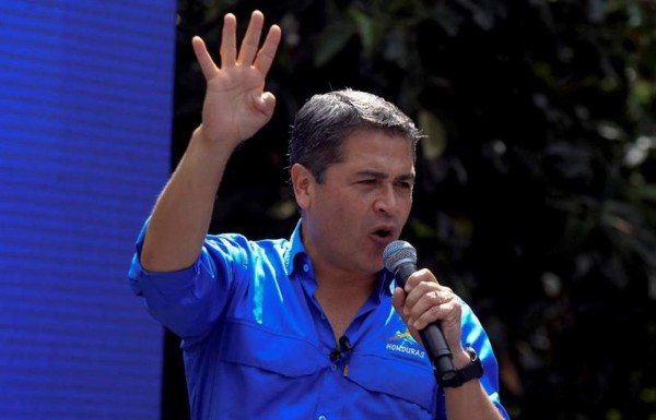 EEUU pagó 'alto costo' por apoyar la reelección del presidente de Honduras, dice senador