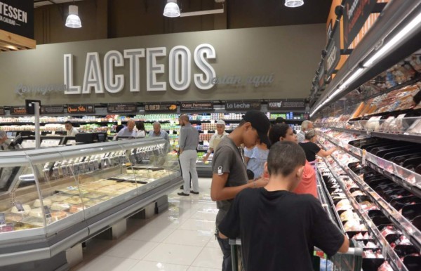 El Salvador: Grupo Calleja abre la tienda número 100 de Súper Selectos