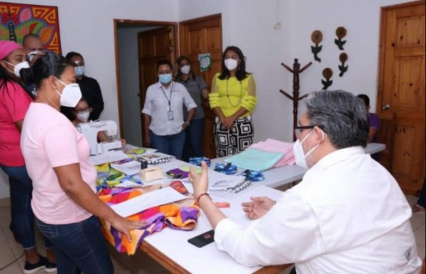 Privadas de libertad presentan colección de ropa en Panamá Fashion Week 2020