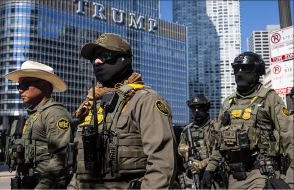 <i>Espero con ansias la llegada de ICE el lunes, y ya les he dicho: '¡Prepárense!', escribió Trump en su red social. (Foto: /Chicago Sun-Times/dpa)</i>