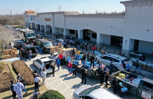 FOTOS: EE.UU. bajo una mortal ola de frío que deja a millones sin electricidad