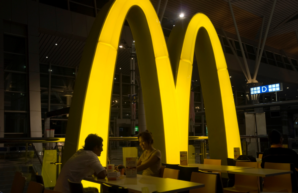McDonald’s con unidad de lucha contra el acoso sexual y racista en algunas operaciones