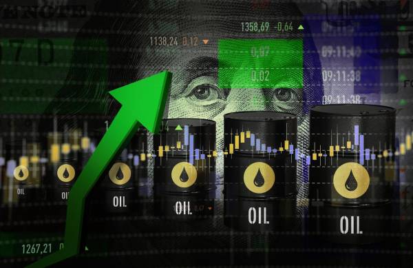 <i>Al cierre de la jornada, en la Bolsa Mercantil de Nueva York, los contratos de futuros del WTI para entrega en octubre sumaron 0,37 dólares respecto a la sesión previa. FOTO ARCHIVO E&amp;N</i>