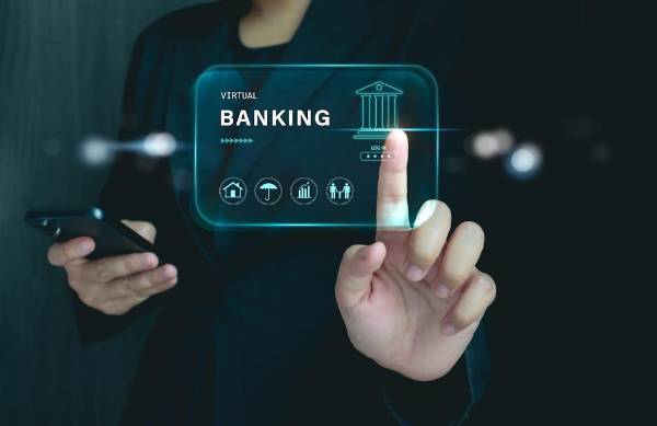 Moody’s observa que el sistema bancario se consolida como el principal receptor del ahorro del público, especialmente tras episodios aislados en el sector cooperativo. (Foto: Shutterstock)