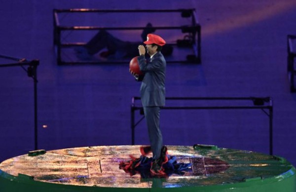 Shinzo Abe se convierte en Super Mario en el cierre de Rio 2016