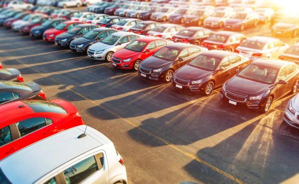 China registra el mayor aumento en venta de autos en 10 años