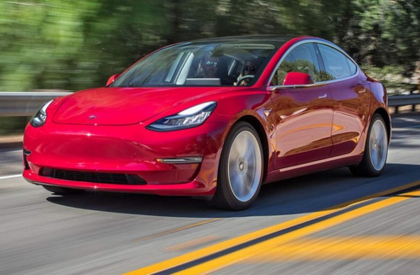 Tesla quiere conquistar al gran público con el Model 3