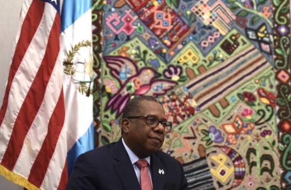 <i>Brian Nichols, subsecretario de Estado de Estados Unidos para Asuntos del Hemisferio Occidental, visitó Guatemala, este fin de semana. FOTO REDES SOCIALES.</i>