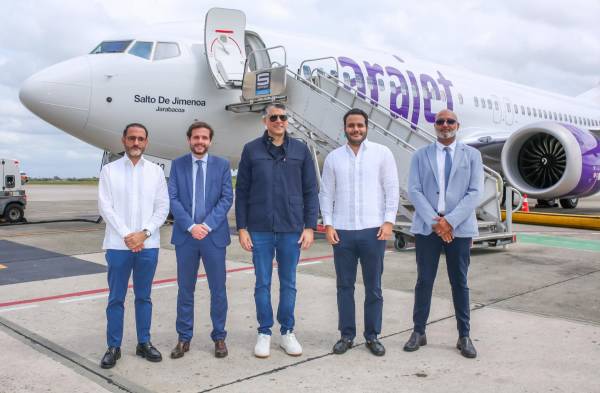 <i>Arajet opera desde 2022, tanto en la terminal de Las Américas como en el Aeropuerto Internacional de Punta Cana (este). Foto de cortesía</i>