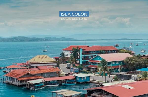 Como agencia creativa y productora audiovisual, Star5 tuvo la responsabilidad de conceptualizar y desarrollar la narrativa de la pieza. FOTO REFERENCIA DE LOS LUGARES USADOS COMO LOCALIDAD