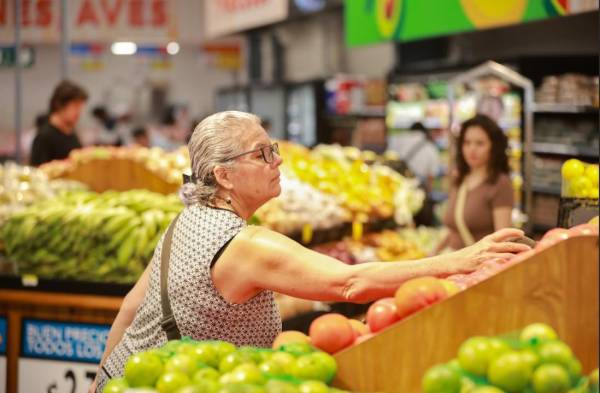 Desde octubre del 2024, la compañía ha inaugurado 15 nuevos puntos de venta en sus diferentes formatos (Walmart, Masxmenos, Maxi Palí y Palí) en Costa Rica, que representan más de 365 nuevos empleos. FOTO CORTESÍA / E&amp;N