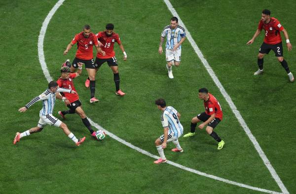 <i>Egipto protestó un gol anulado en la segunda parte con 0-1 a su favor y reclamó un penalti y una posible falta sobre Mohamed Salah en el origen del 3-2 de Argentina. Foto de cortesía</i>