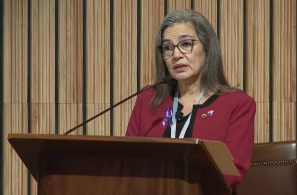 Sandra Cauffman recibe de la UCR el Doctorado Honoris Causa